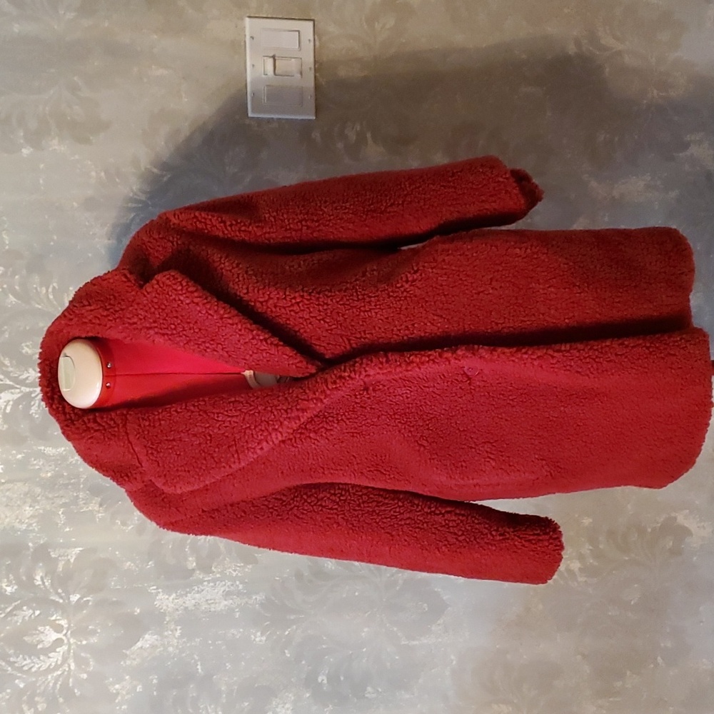 Wilfred free The Teddy Cocoon coat in red